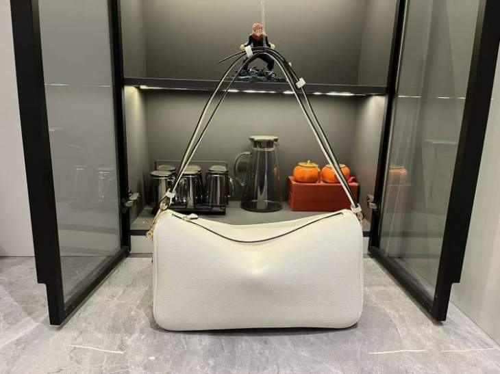 Picture of Gucci Handbags _SKUfw218886215fw